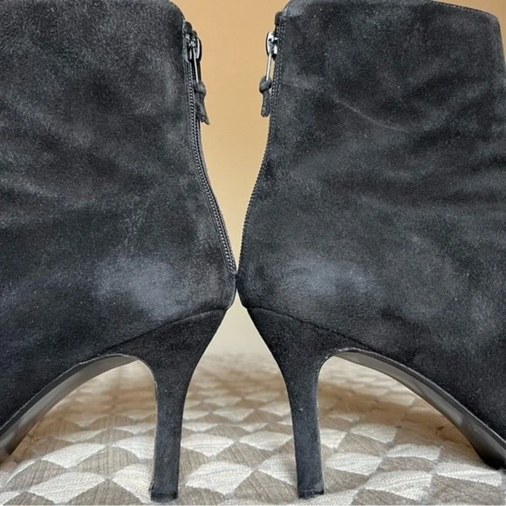 Stuart Weitzman‎ Black Suede Chic Heeled Ankle Boots Booties Back Zip Women 9.5
